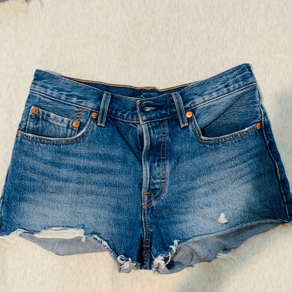 Levi’s denim shorts